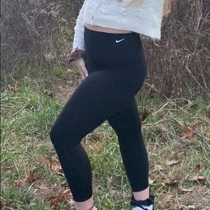 nike sculpt leggings